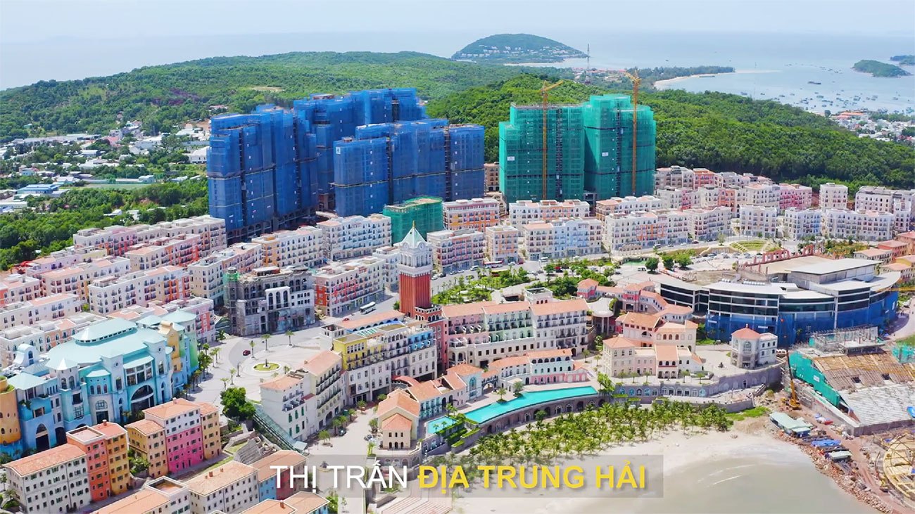 Tiến độ xây dựng tháng 06/2022 của Thị Trấn Địa Trung Hải và Sun Tropical Village