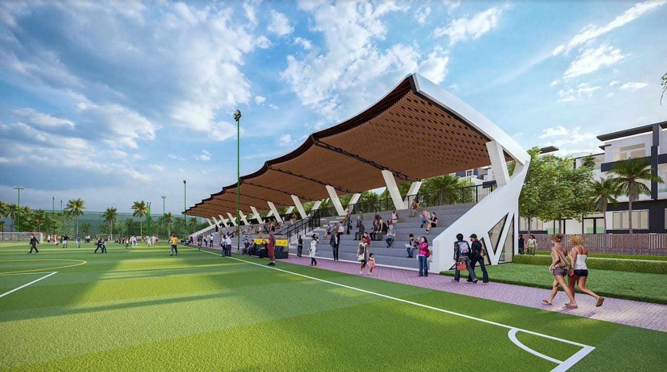 Sân bóng đá được đầu tư bài bản trong khuôn viên dự án.