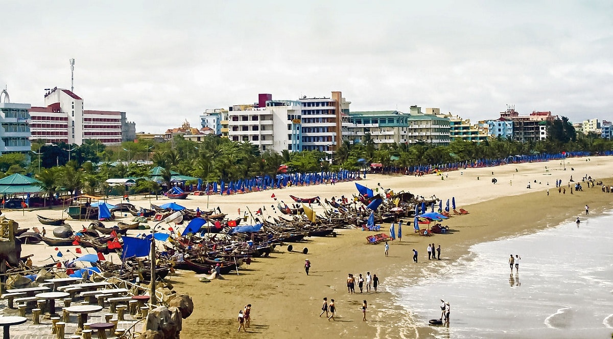 Bãi biển Sầm Sơn mang vẻ đẹp của “viên ngọc biển Đông Dương”
