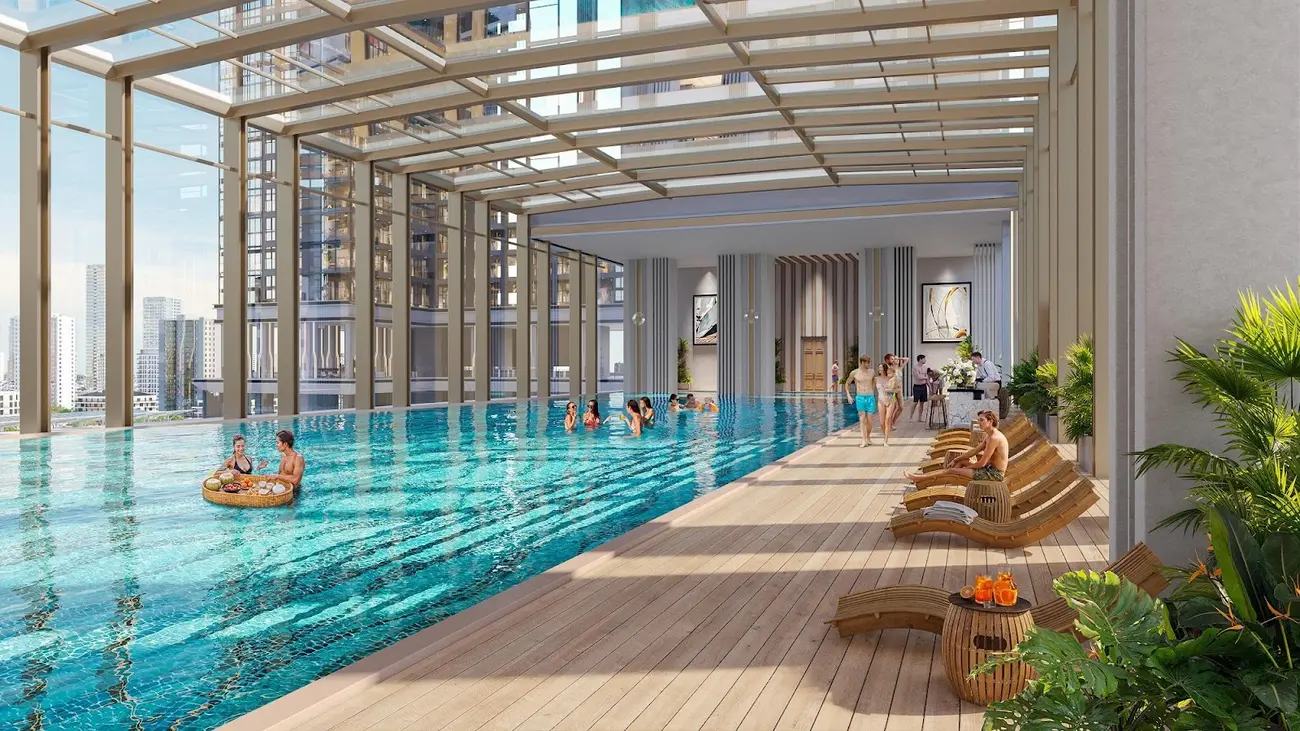 Bể bơi mái kính rộng hơn 1.000 m² tại Sun Feliza Suites tạo nên trải nghiệm khác biệt (Ảnh: Sun Property).