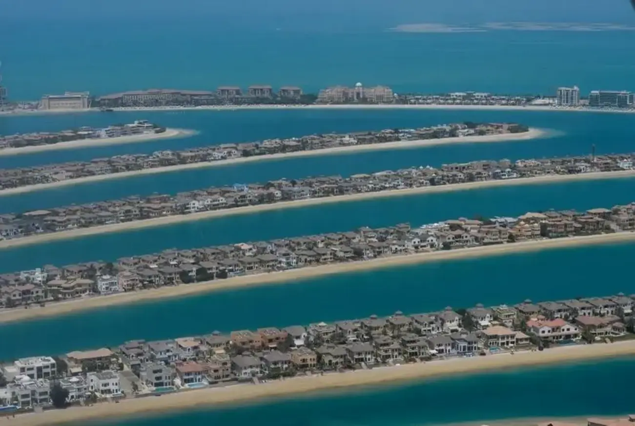Bất động sản hạng sang tại đảo Palm Jumeirah thu hút giới thượng lưu trên thế giới. Ảnh: Gulf News