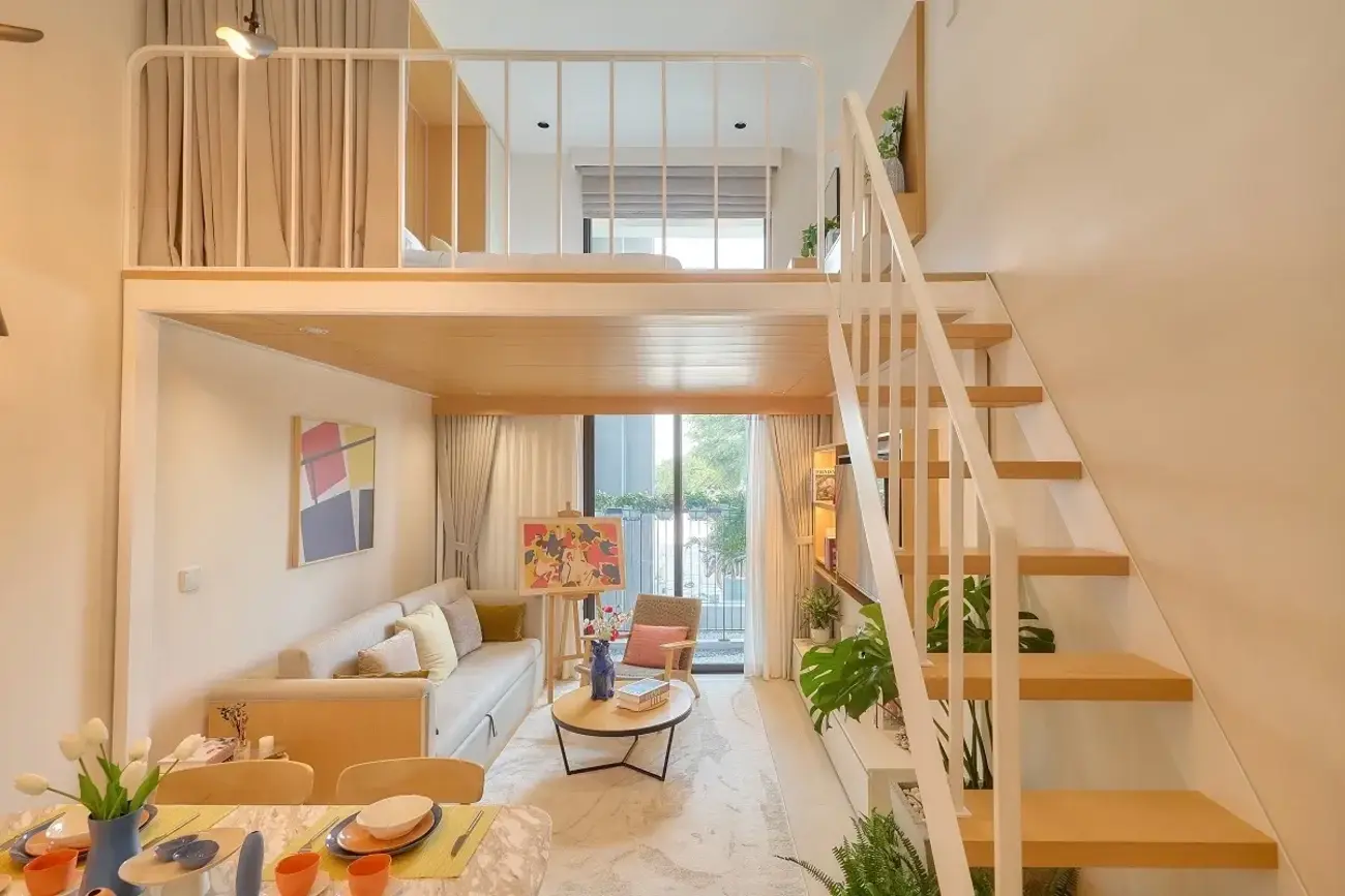 Căn hộ mẫu tại Park Residence với thiết kế hai tầng hiện đại và không gian sống tiện nghi. Ảnh: Minh Khánh