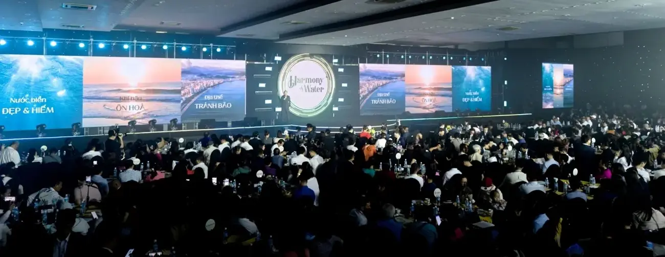 Gần 1.200 khách mời tham dự sự kiện giới thiệu dự án Charmora City với chủ đề “Harmony of Water”.