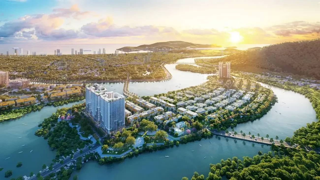Charmora City tọa lạc tại vị trí độc đáo giữa sông Quán Trường và sông Tắc. Ảnh: Sun Property